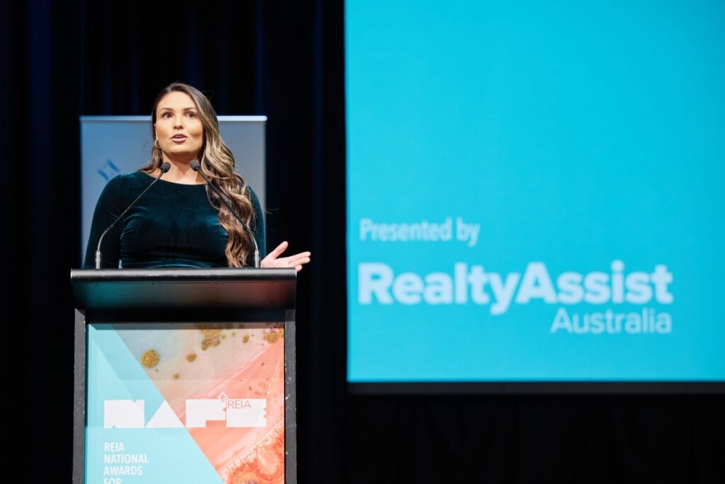 kristy_award_stage_reia_web