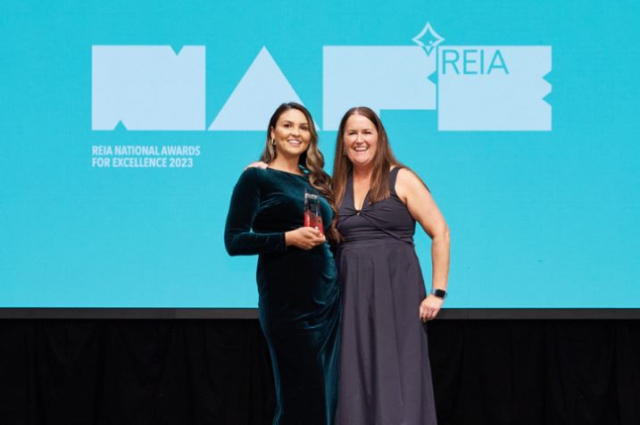 reia_awards_night_kristy